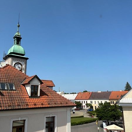 Penzion U Radnice ドクシ エクステリア 写真